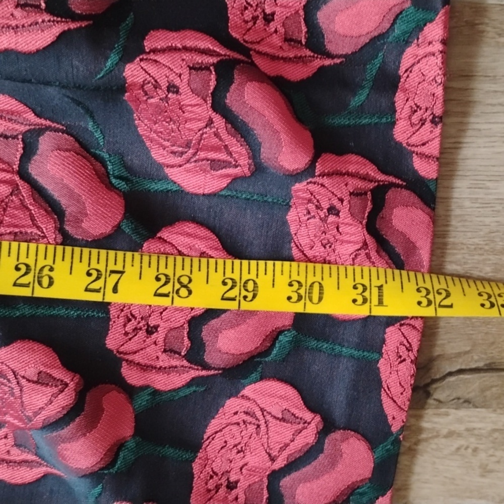 SMALL RED ROSE MINI DRESS - Picture 11 of 13